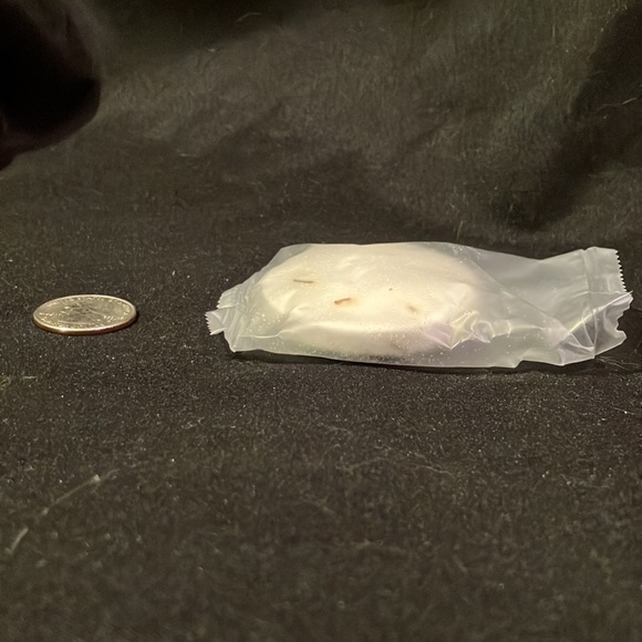 Avon Senses - Gratitude Lavender and Cedarwood, 6 shower steamers - Picture 3 of 3